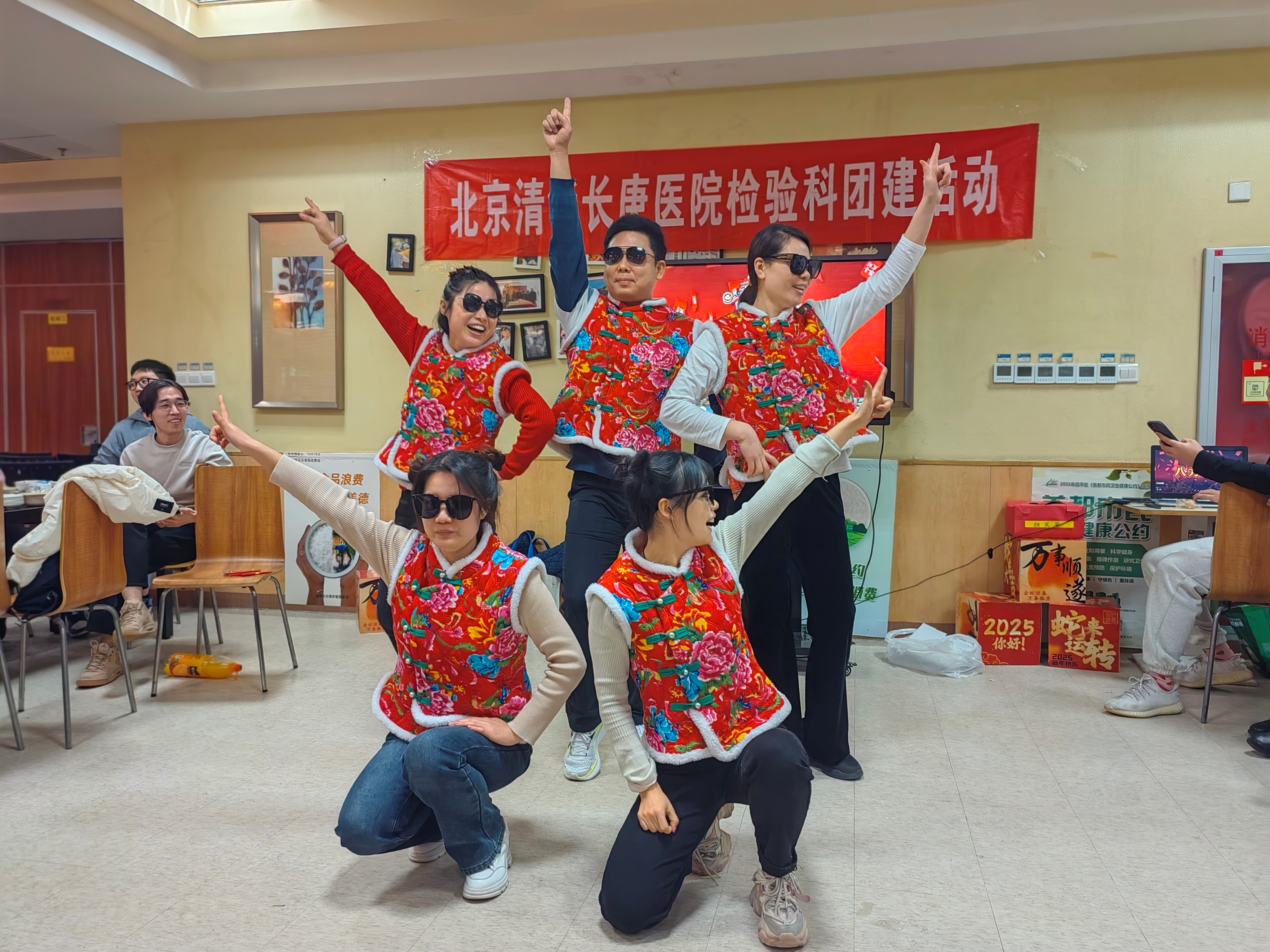 表演.jpg